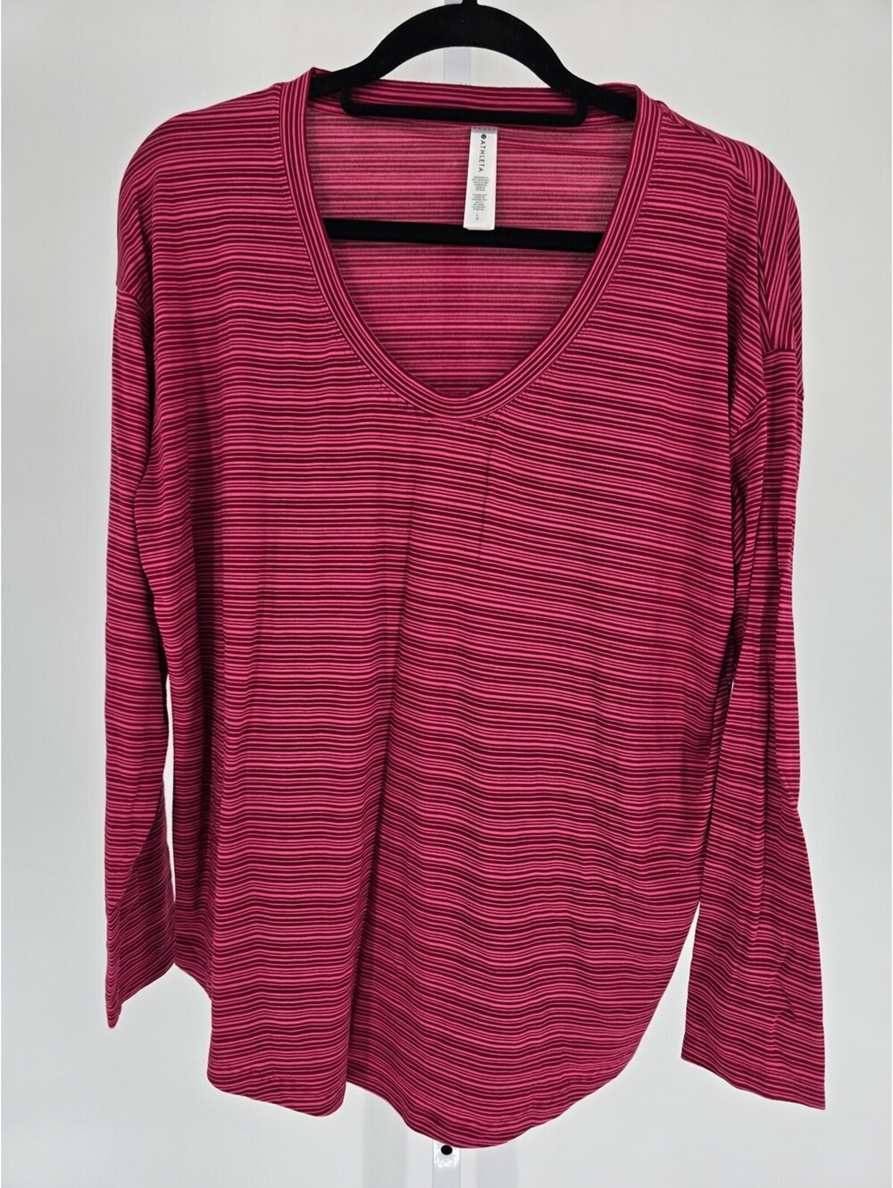 Athleta Cloudlight Stratus Top Womens Sz L Red Striped Long Sleeve Activewear